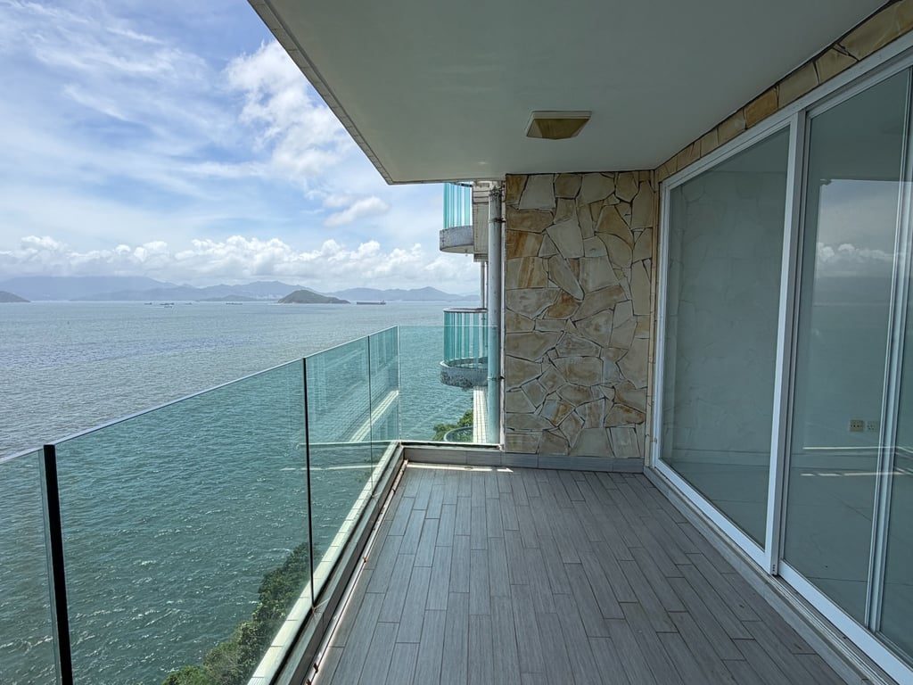 photo 1 — Villa Cecil III, Pok Fu Lam