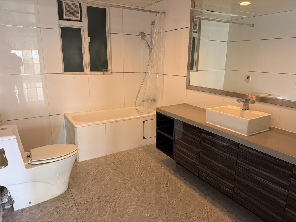 photo 7 — Villa Cecil II, Pok Fu Lam