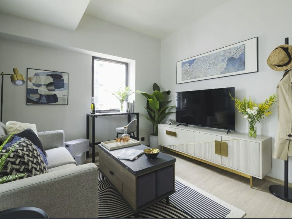 photo 4 — 108-110 Wellington Street, Central