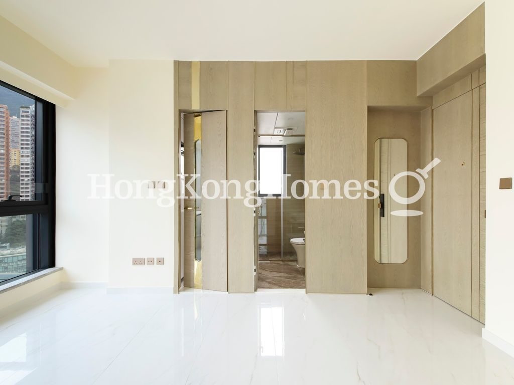 Living and Dining Room — The Queens, Sai Ying Pun