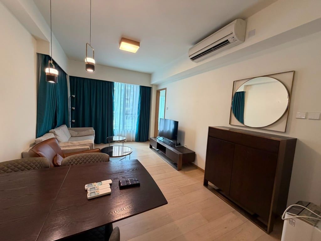 photo 3 — Eaton Residences, Happy Valley