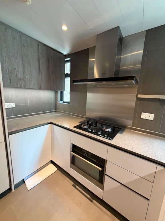 photo 5 — Eaton Residences, Happy Valley