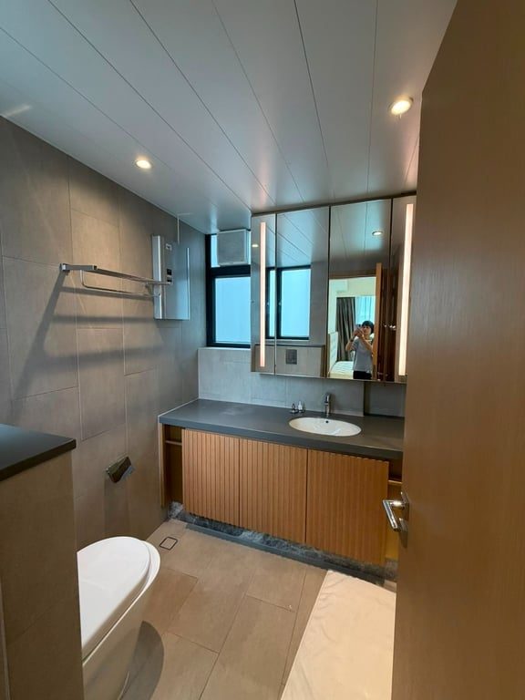 photo 7 — Eaton Residences, Happy Valley