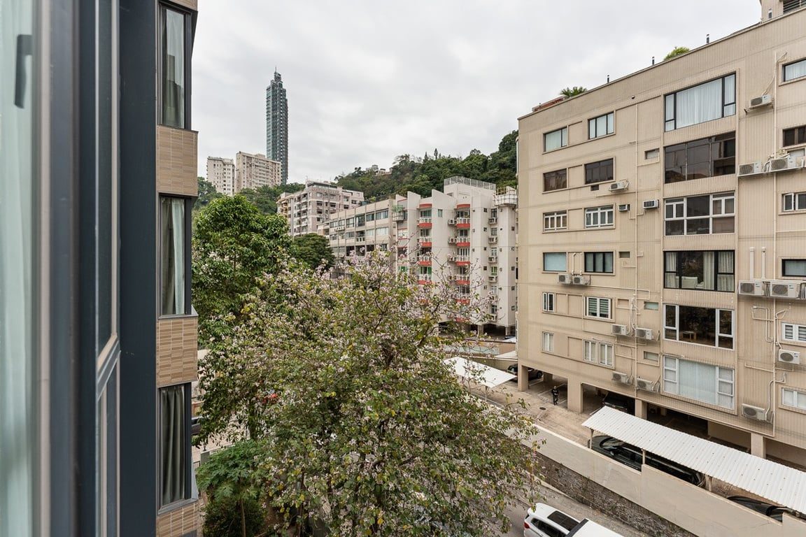 photo 3 — Eaton Residences, Happy Valley