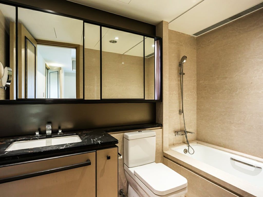 photo 4 — 3 Macdonnell Road, Mid Levels Central