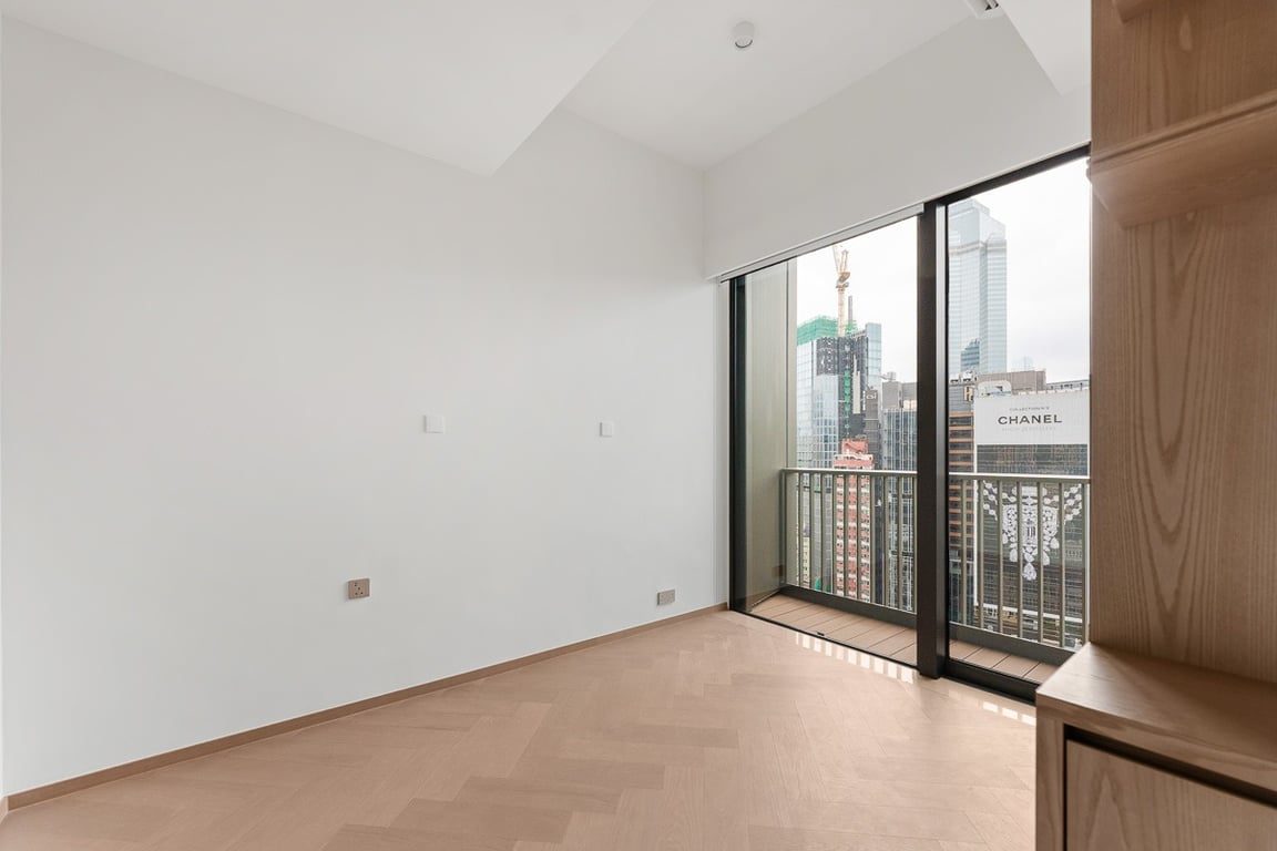 photo 5 — One Chancery, Central