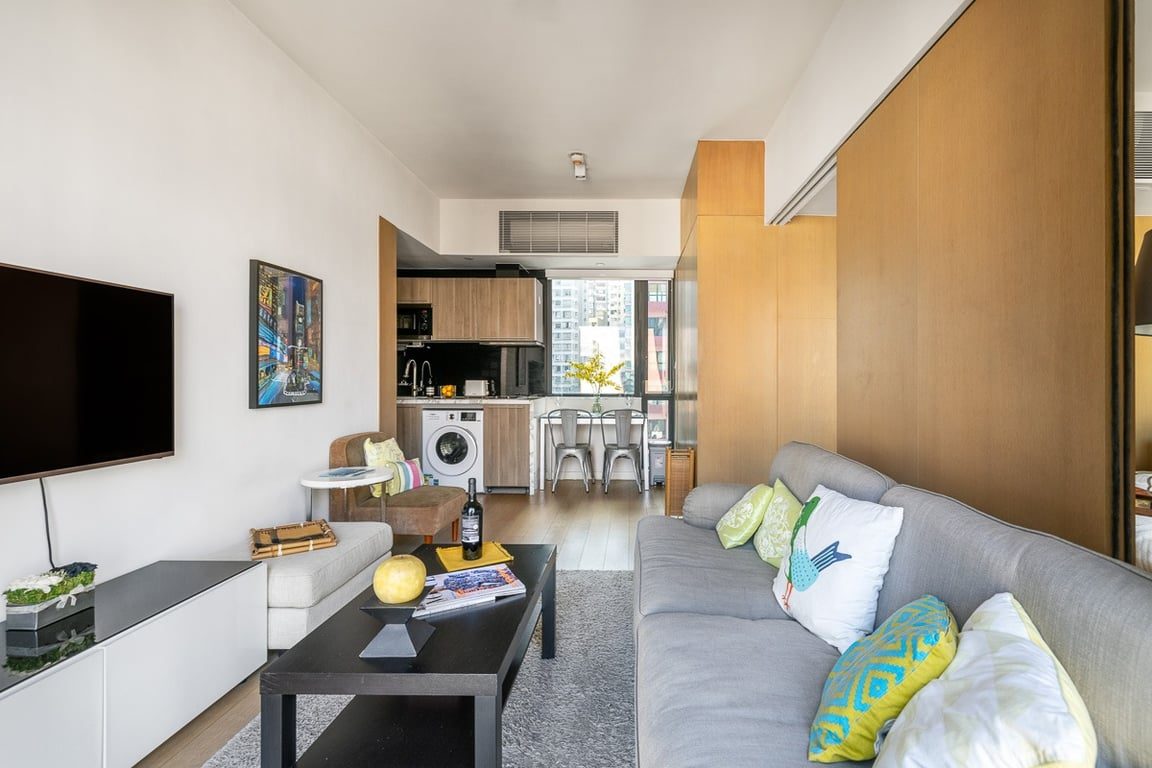 photo 2 — Gramercy, Mid Levels Central