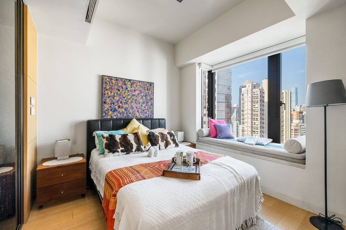 photo 6 — Gramercy, Mid Levels Central