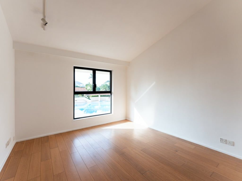 photo 13 — Strawberry Hill Phase II, The Peak