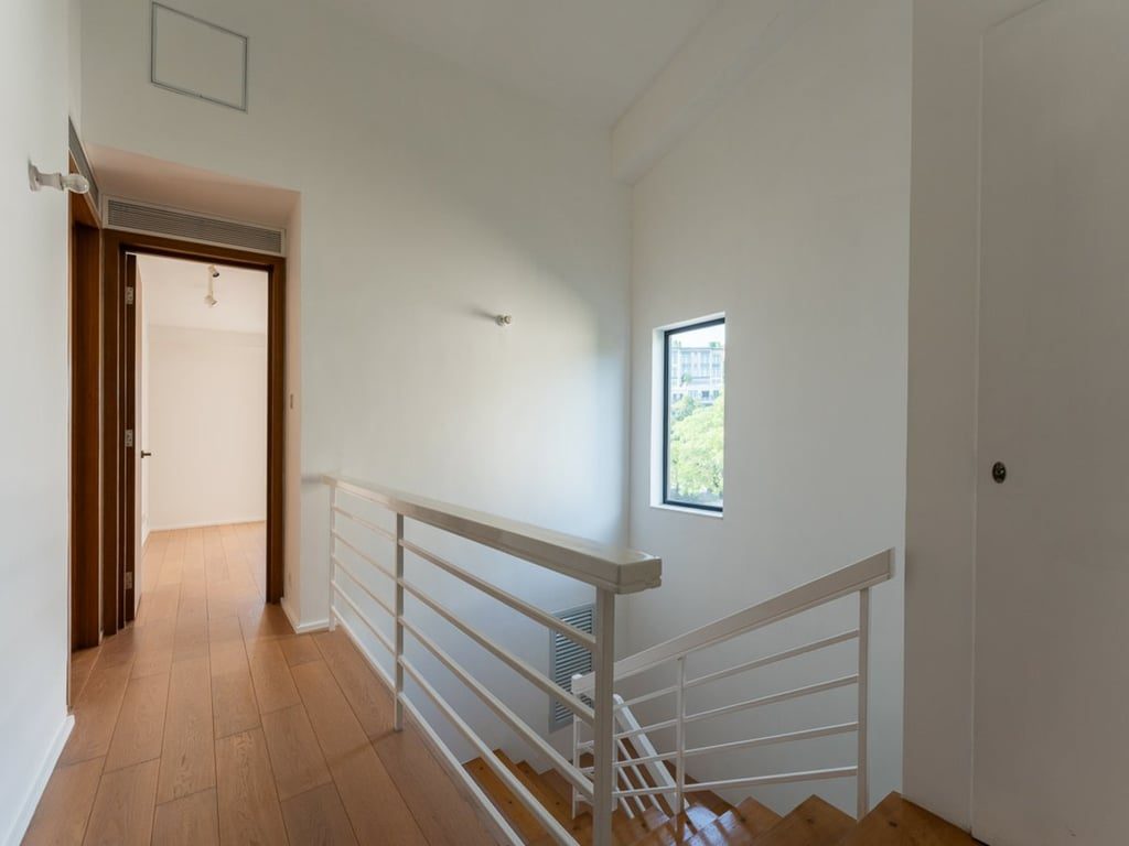 photo 15 — Strawberry Hill Phase II, The Peak