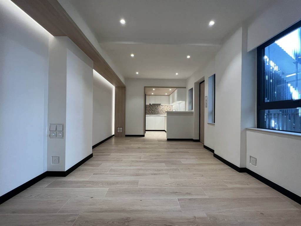 photo 2 — Hillview, Mid Levels Central