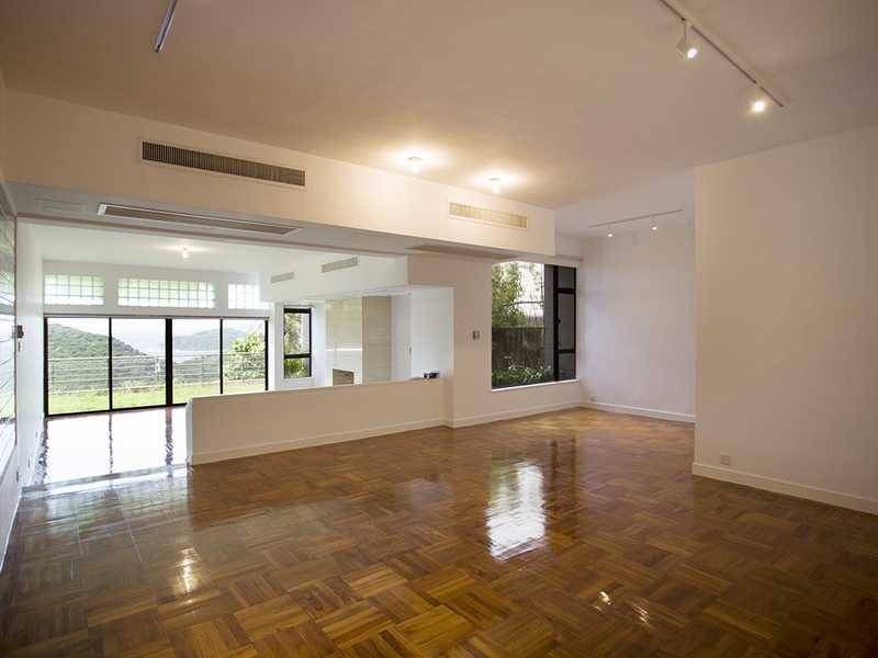 photo 2 — 6 Headland Road, South Bay