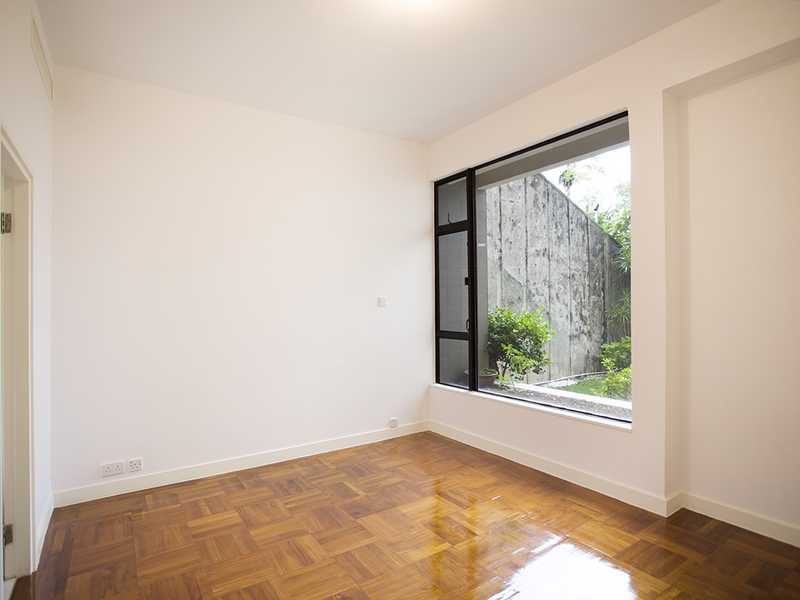 photo 9 — 6 Headland Road, South Bay