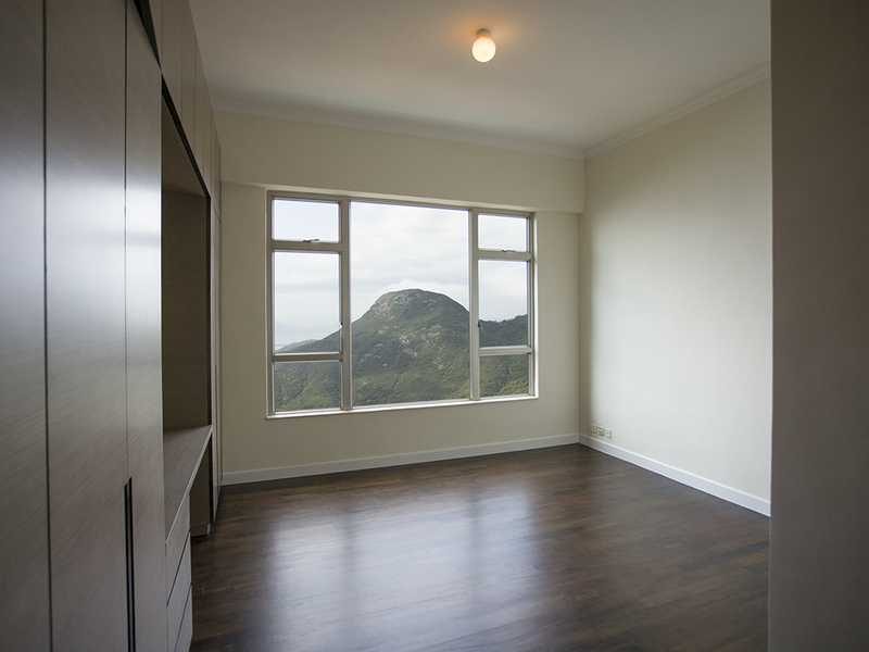 photo 5 — Chelsea Court, The Peak