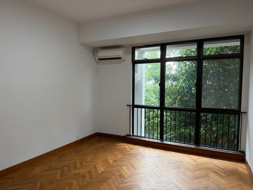 photo 11 — Pine Grove, Pok Fu Lam
