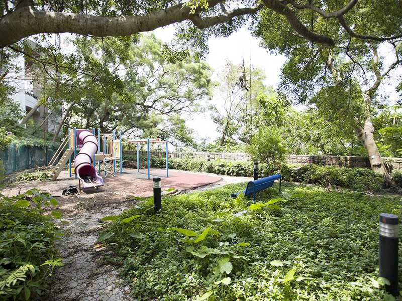 photo 14 — Pine Grove, Pok Fu Lam