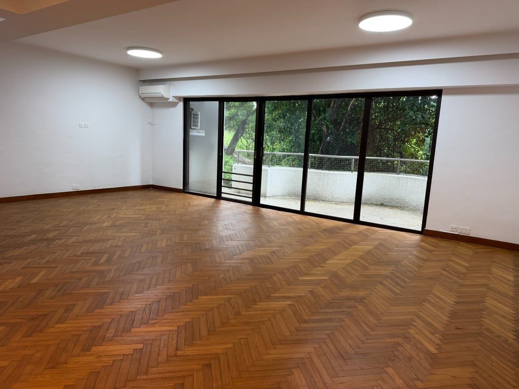 photo 2 — Pine Grove, Pok Fu Lam