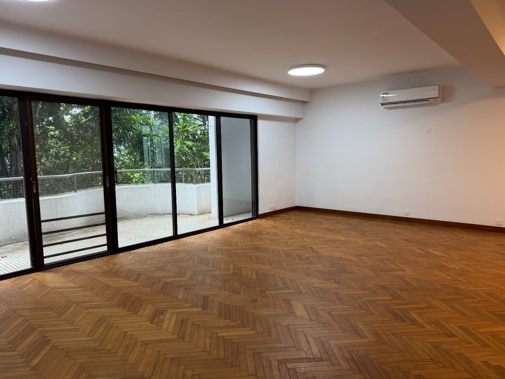 photo 4 — Pine Grove, Pok Fu Lam