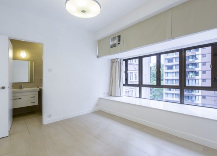 photo 5 — Linden Court, Happy Valley