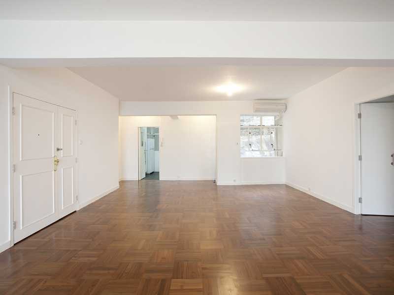 photo 5 — Borrett Mansions, Mid Levels Central