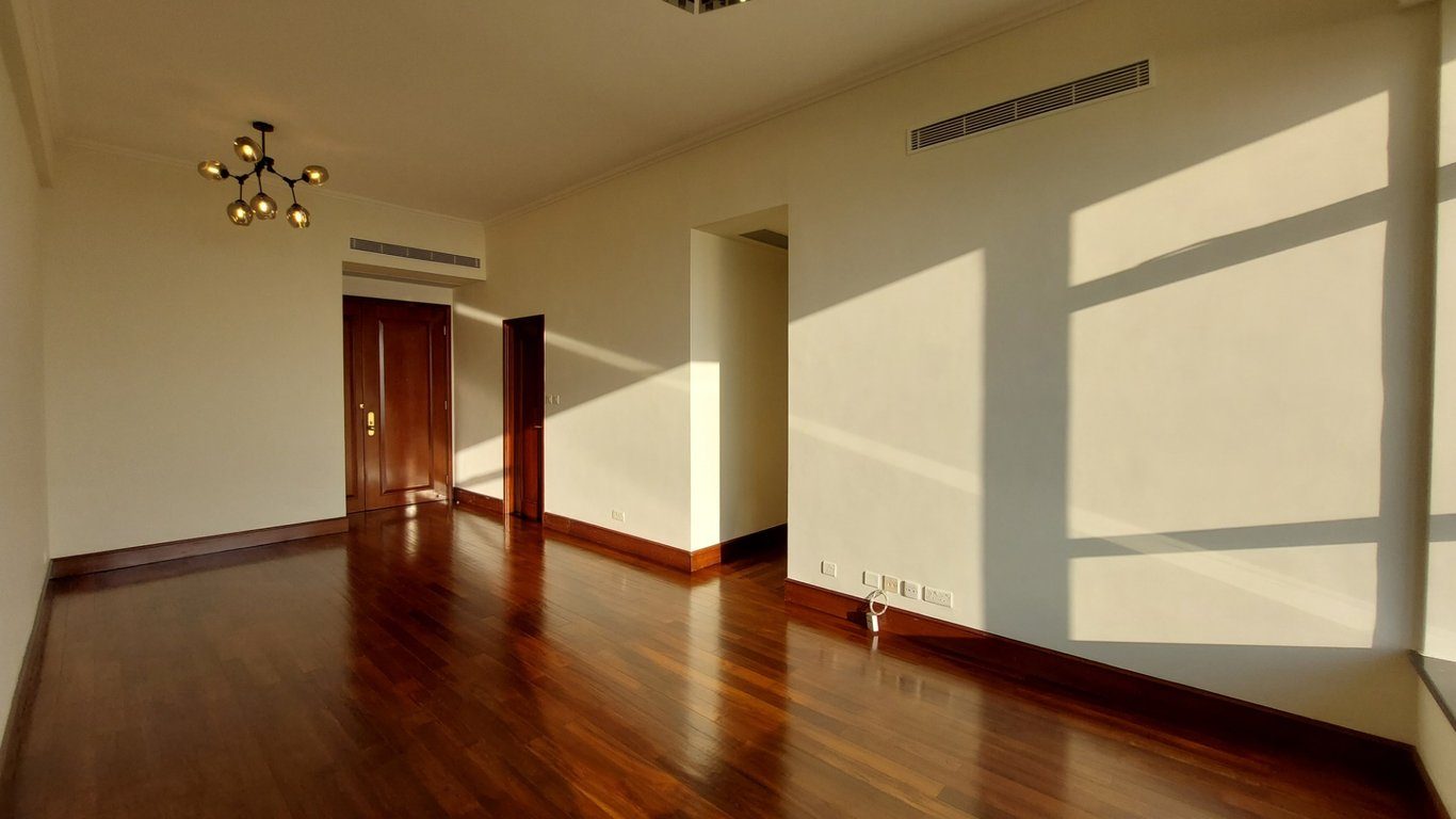 相片 9 — HOUSE A，山頂