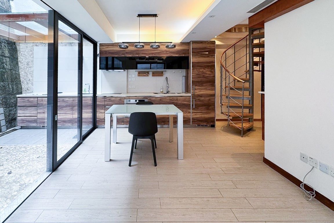 Mayfair Court