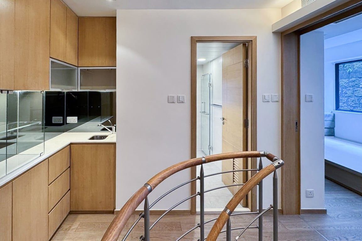 photo 7 — Mayfair Court, Happy Valley