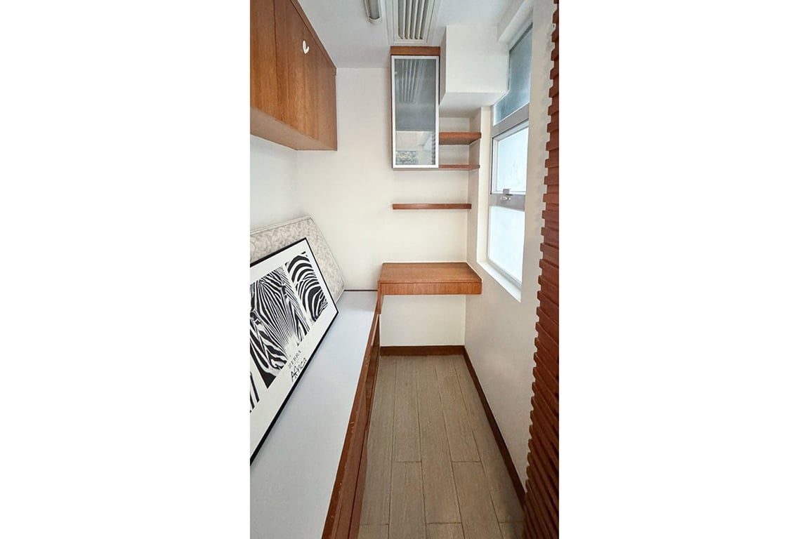 photo 10 — Mayfair Court, Happy Valley