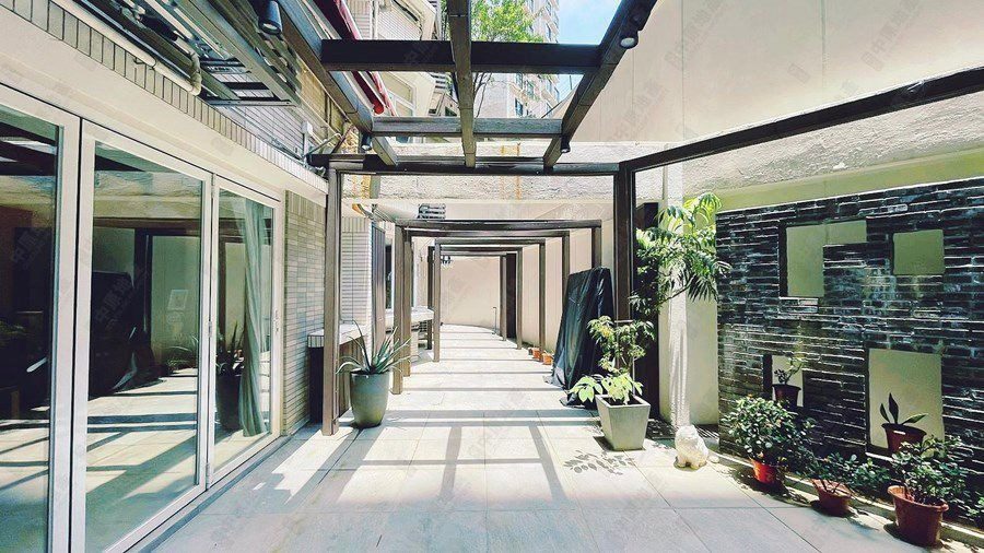 photo 7 — Babington House, Mid Levels West