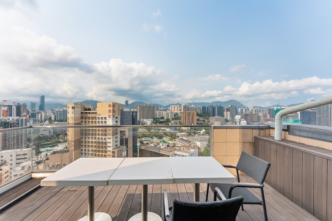 photo 4 — The Bauhinia, Tsim Sha Tsui
