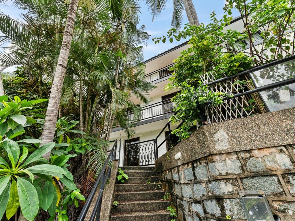 photo 2 — Fairway Vista, Clear Water Bay