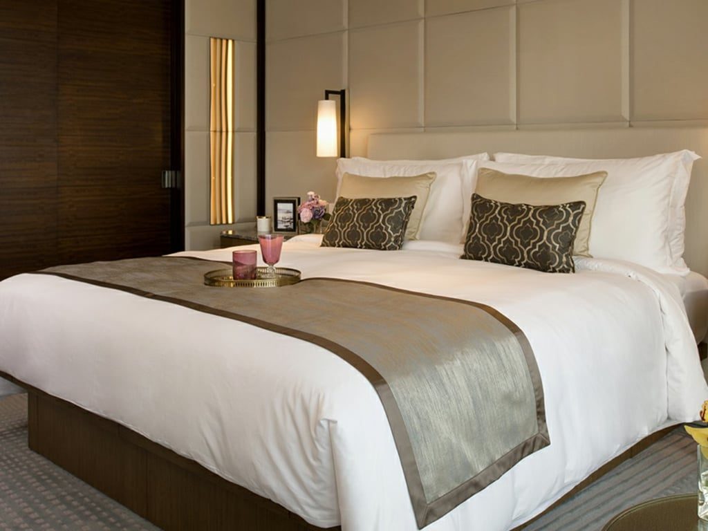 Four Seasons Place