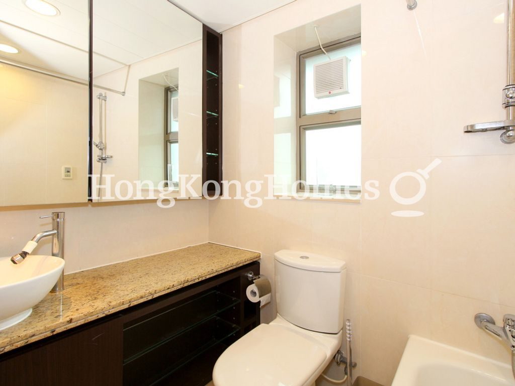 Master Bathroom — 尚翹峰 1 座，灣仔