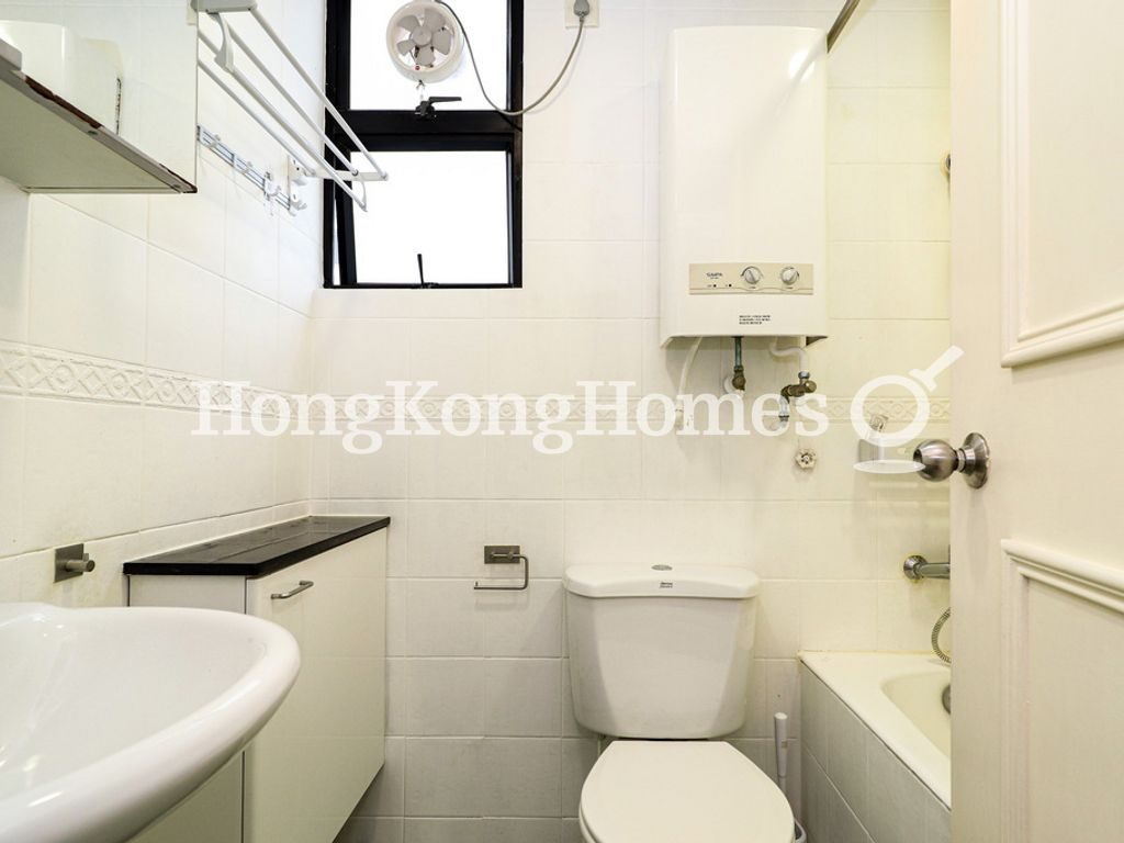 Guest Bathroom — 日景閣，西半山