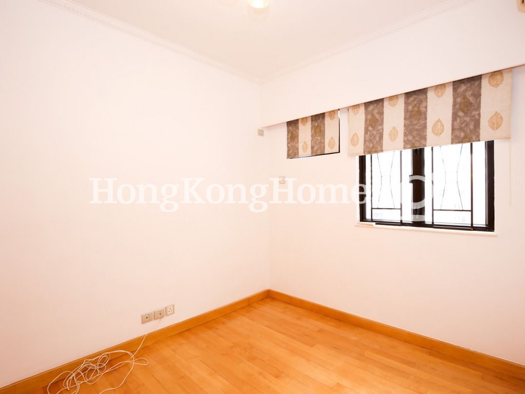 Second Bedroom — 荷塘苑，跑馬地