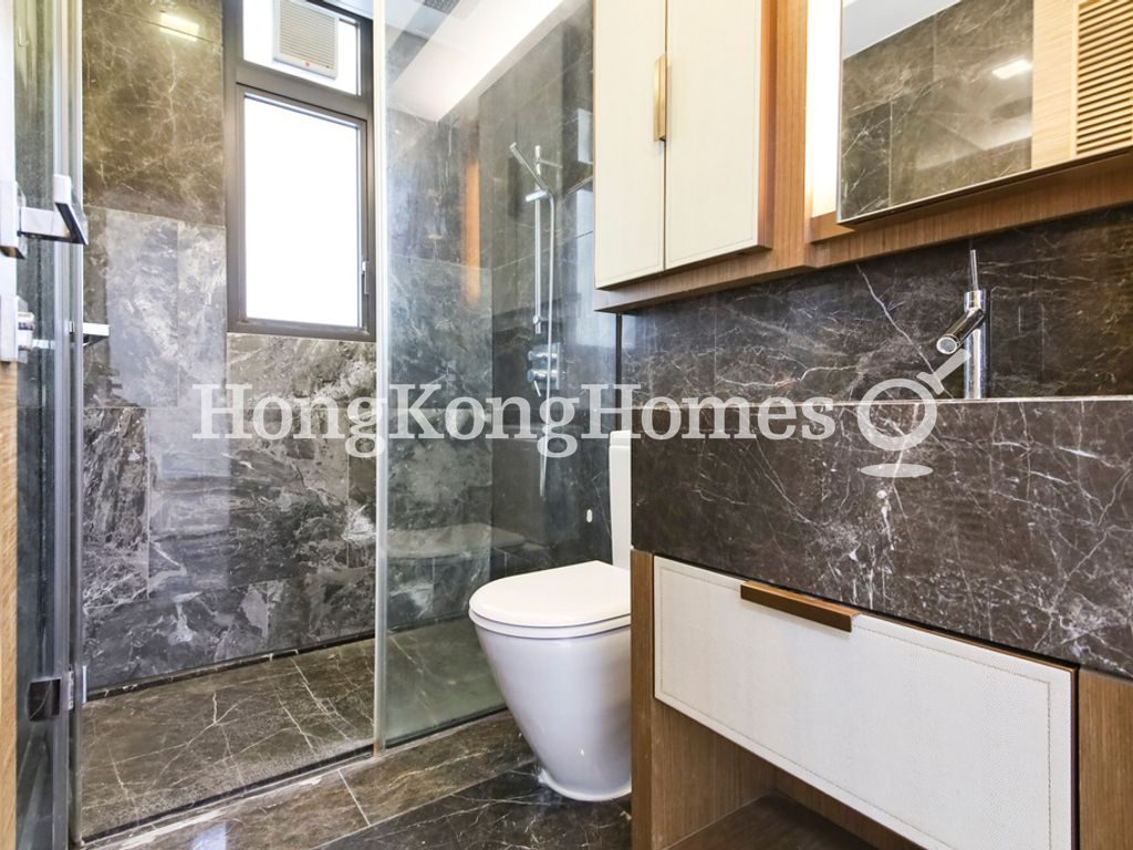 Ensuite Bathroom — Park Haven, Causeway Bay