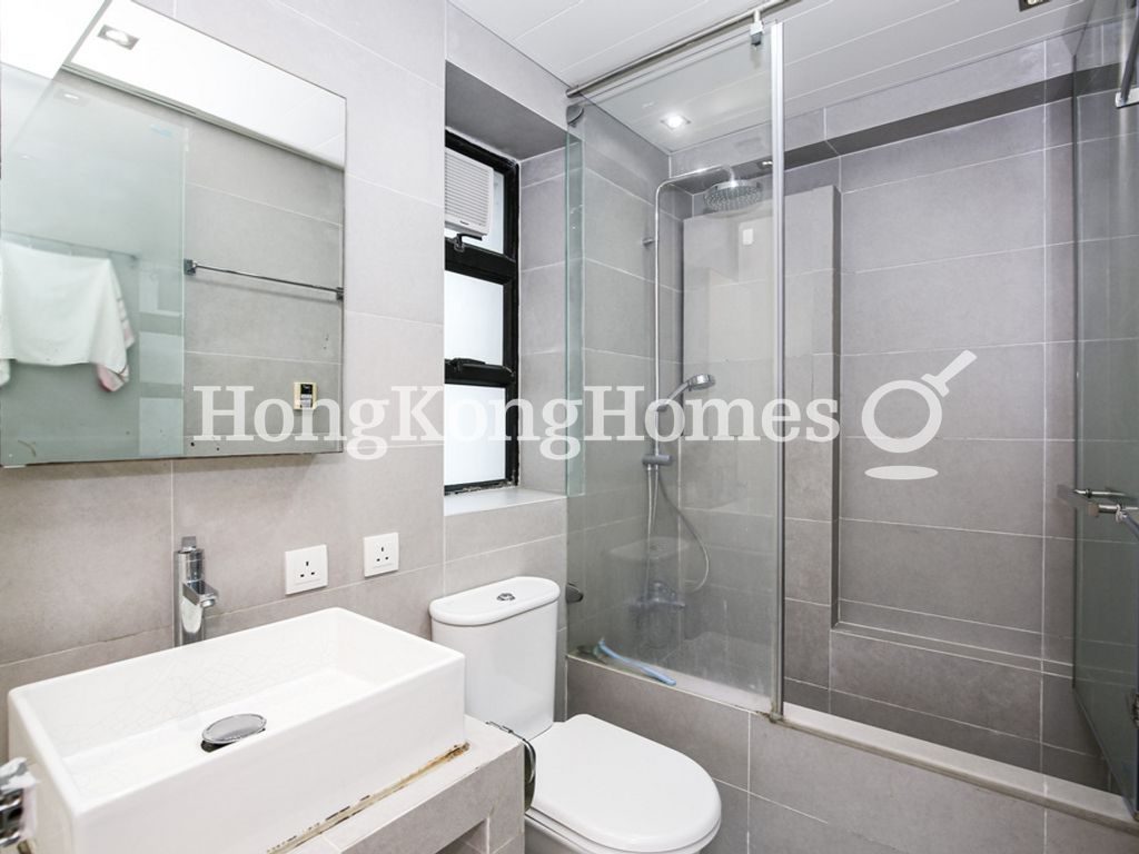 Master Bathroom — 應彪大廈，西半山