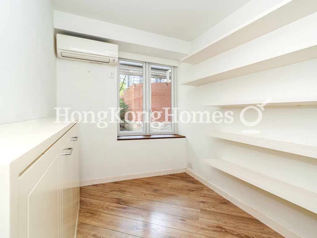 Third Bedroom — 城市花園 04座，北角