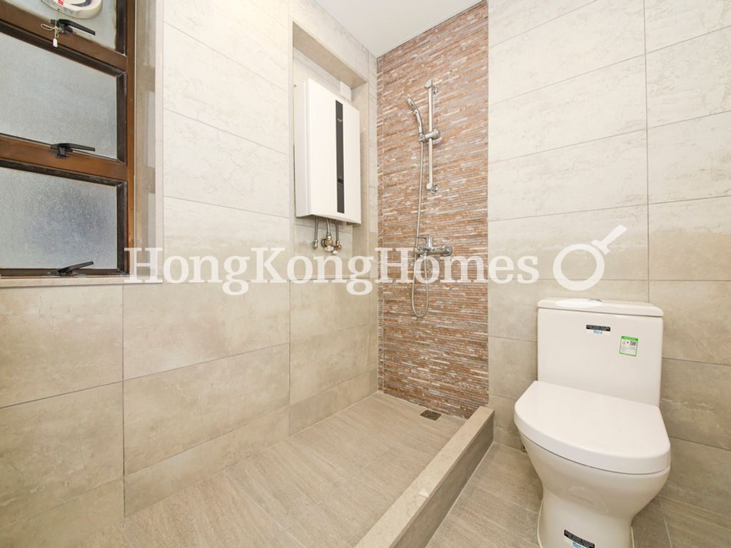 Master Bathroom — 豫苑 - 第01座，西半山