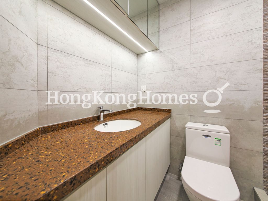 Guest Bathroom — 豫苑 - 第01座，西半山