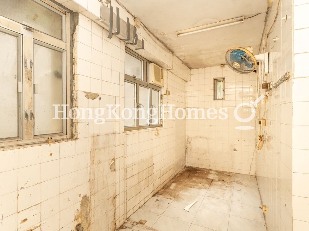 Maid's Room — 豪華大廈，西半山