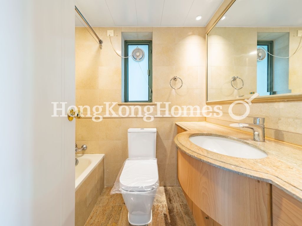 Master Bathroom — 維港灣 - 10座，大角咀