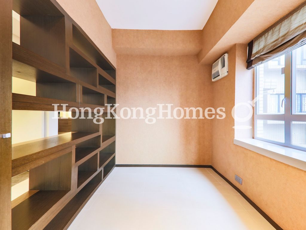 Study Area in Bedroom — Robinson Heights I, Mid-levels West