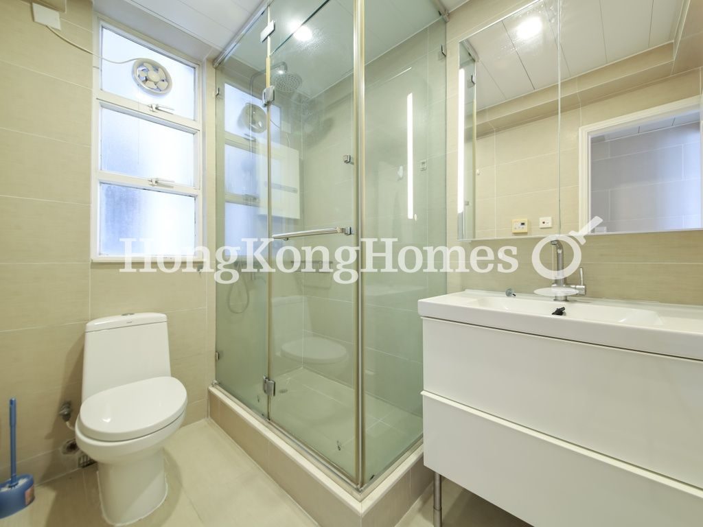 Guest Bathroom — 富景花園 - 第02座，西半山