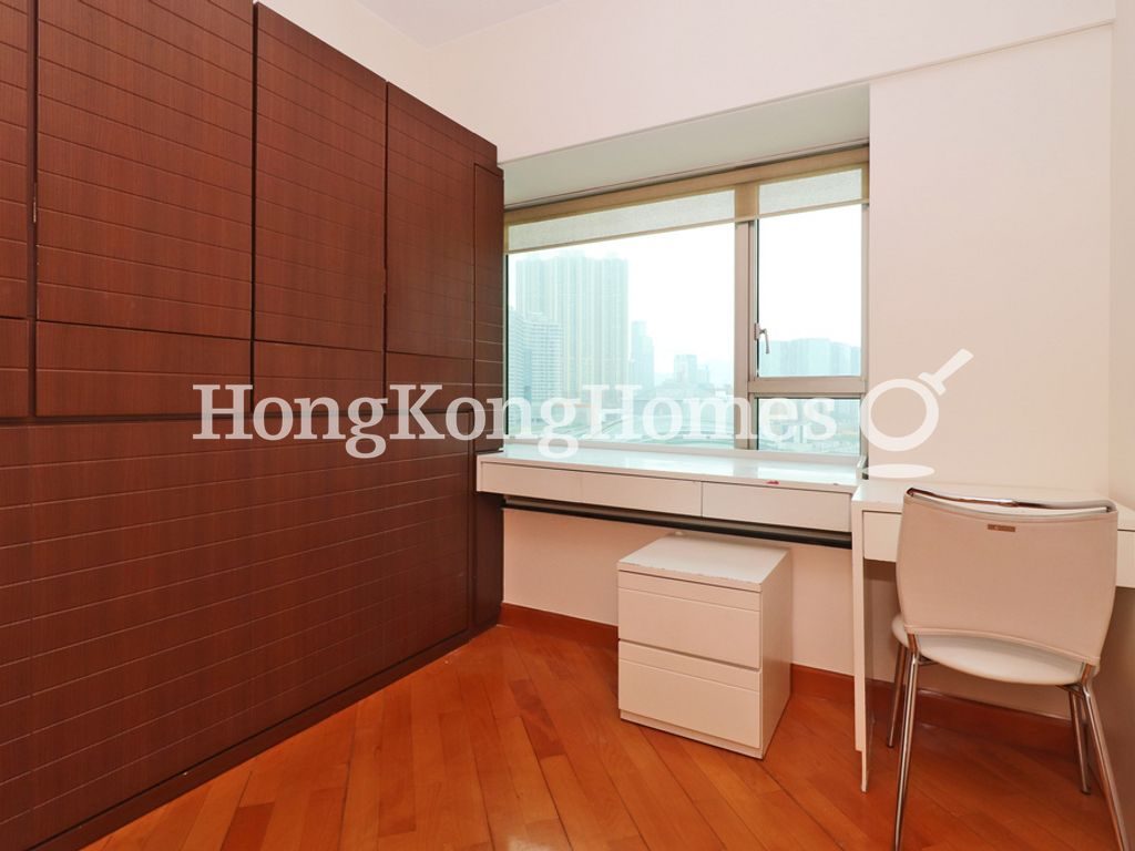 Second Bedroom — 擎天半島 6座，尖沙咀