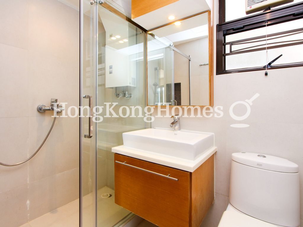 Guest Bathroom — 南灣花園 - C座，淺水灣