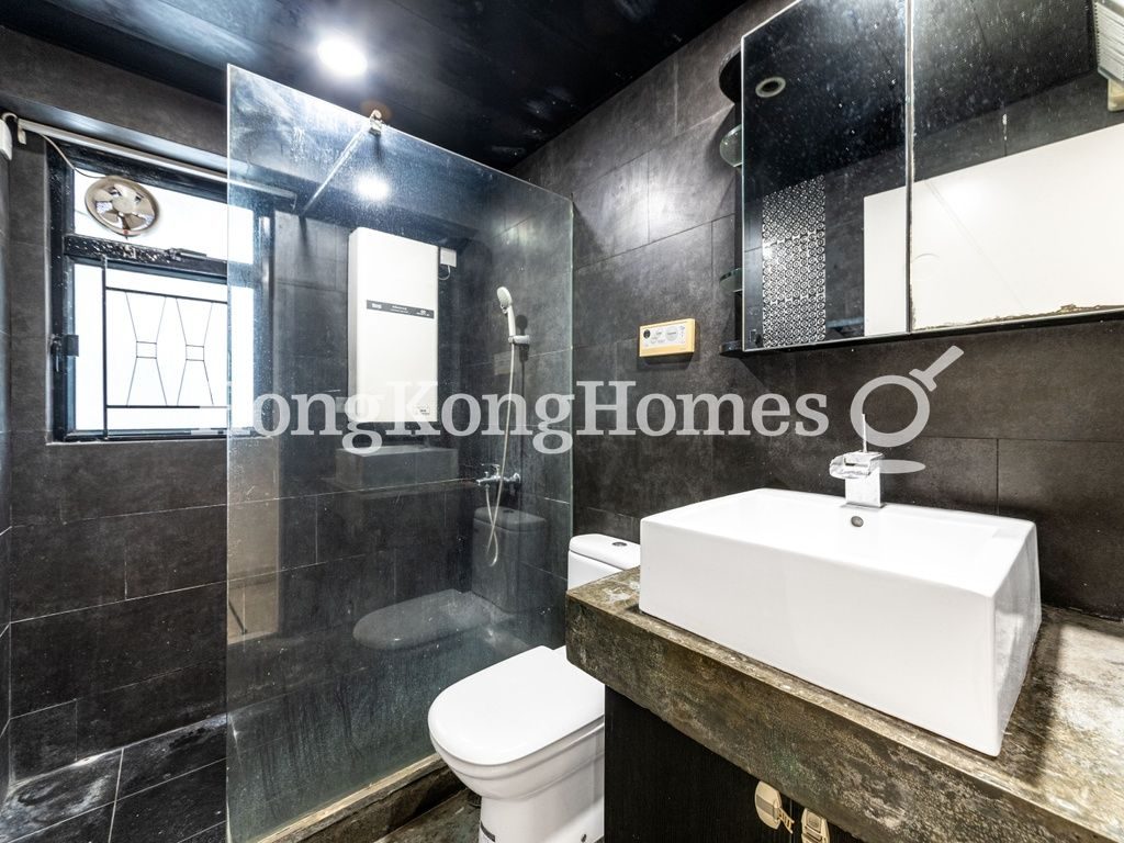 Guest Bathroom — 嘉兆臺 III，西半山