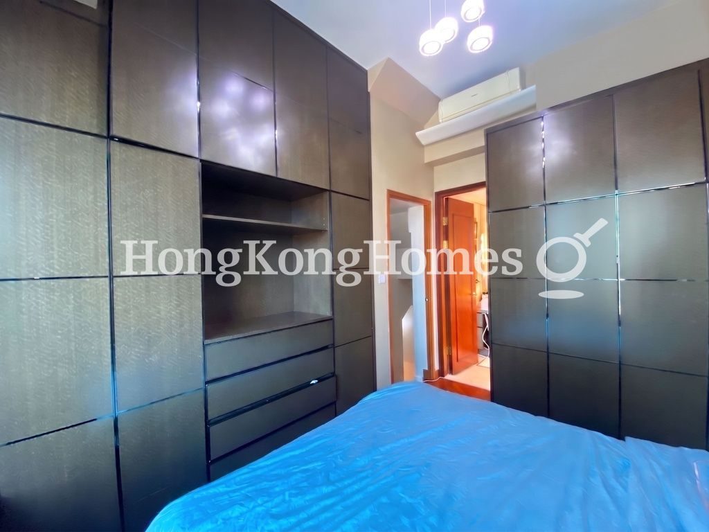 Closet in Bedroom — The Avenue - Phase 2 - Tower 2, Wan Chai