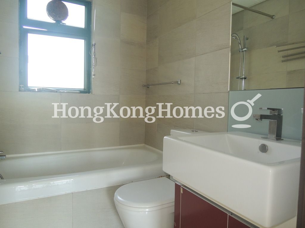 Master Bathroom — 嘉亨灣 05座，鰂魚涌