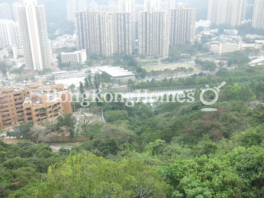 View from Master Bedroom — 御林峰 - 第03座，沙田